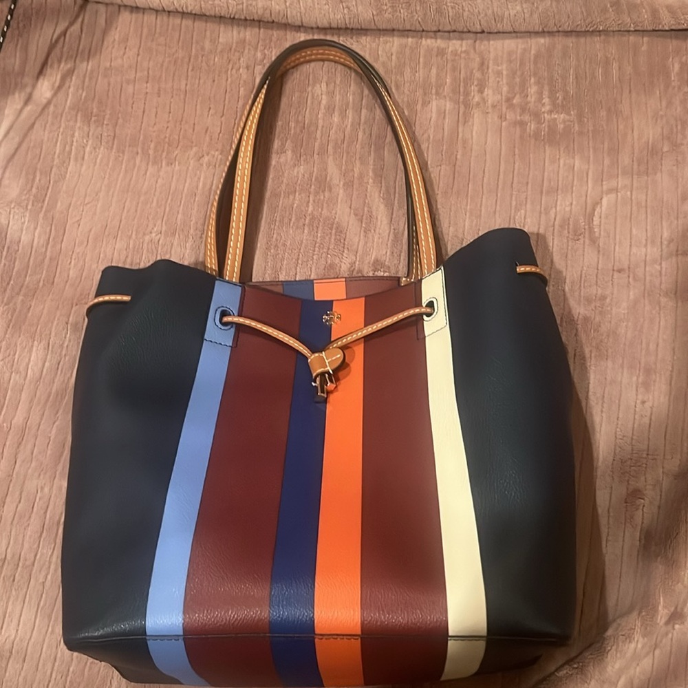 TORY BURCH 
Blue , multicolor stripe leather Kerrington bucket bag /gold-tone - Picture 17 of 17